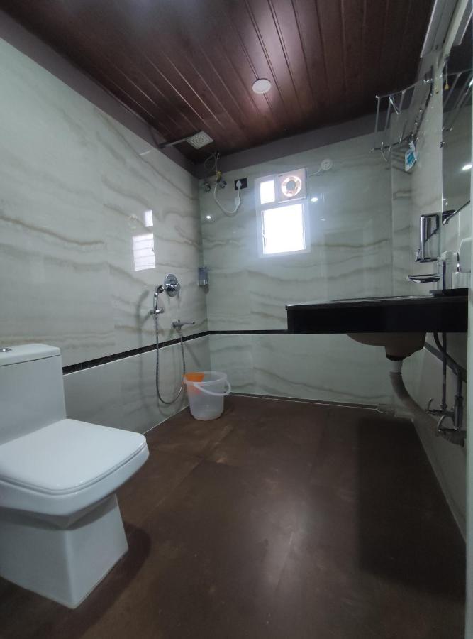 Jim'S Motel Kalchini Екстериор снимка
